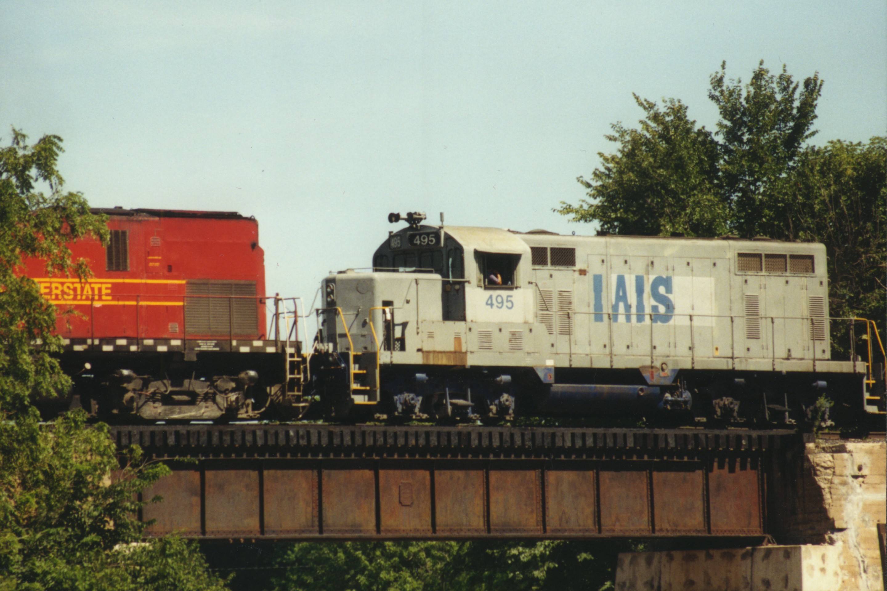 IAIS 495 at Altoona, IA on 05-Aug-1994
