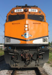 Nose of SKTX 289 at Vernon siding.  3-September-2005.