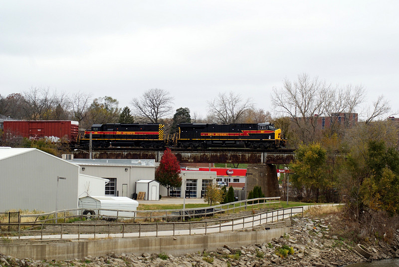 The CBBI crosses the Iowa River Bridge with 507 in charge.