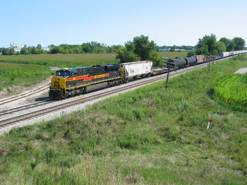 One unit wonder WB approaches the Wilton overpass, clearing up to meet the EB.