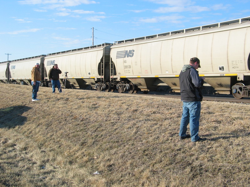 And a good day was had by all!  After this runby we made an L-shaped bee line for Rockford via Interstates 80 and 39.