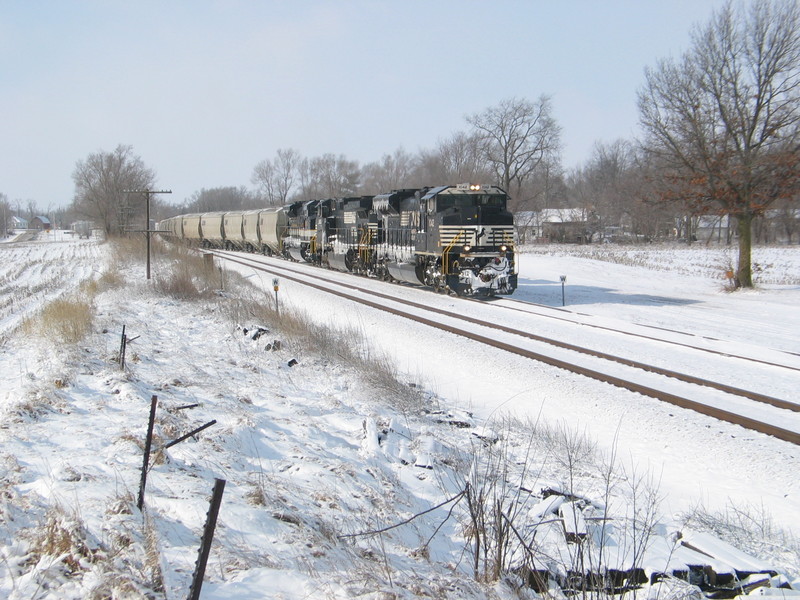 Pulling into N. Star siding.