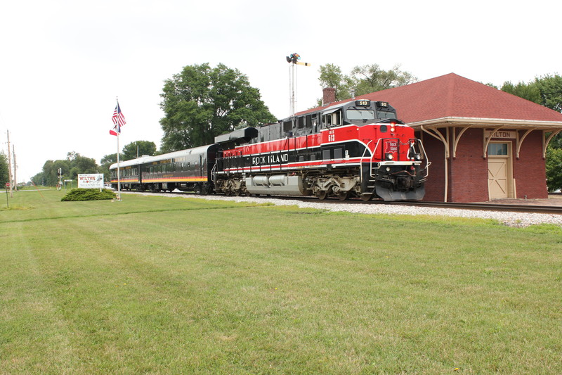 On the move again, westbound at Wilton.