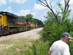 This was supposed to be a killer meet shot (well, the best I could do given the circumstances anyway) at the N. Star crossing, until I discovered the camera wasn't turned on, leaving me with a crummy meet shot enhanced only by a certain railfanning propane salesman.