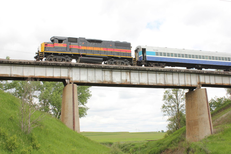 Geep trails across the mp454 bridge.