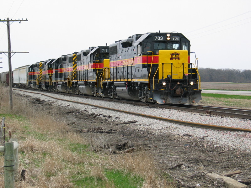 East train is approaching the west switch at Twin States, April 4, 2007.