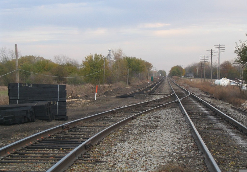 Looking east at the current Atkinson East Switch on 4-Nov-2005.