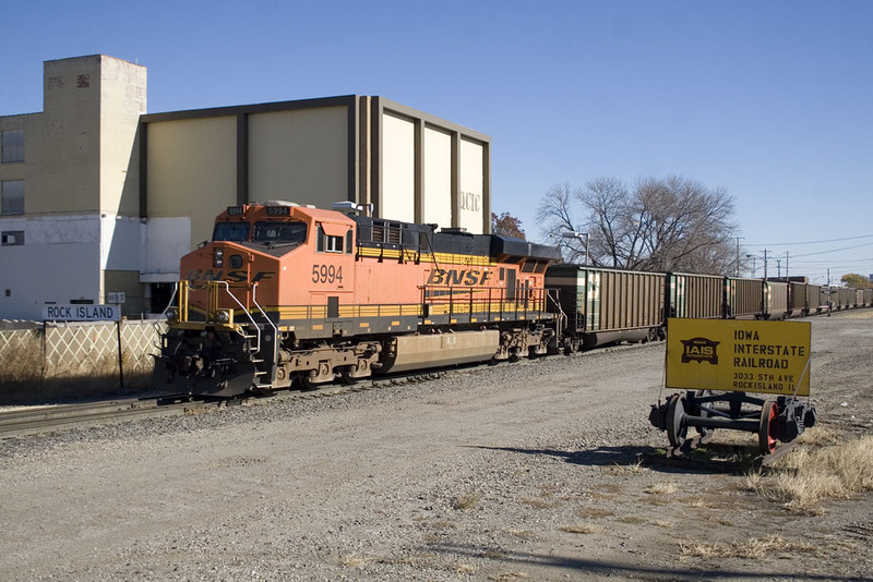 C-BTMCEB0-55's DPU @ 44th St; Rock Island, IL.