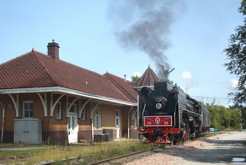 Running light, passing the old Iowa City depot