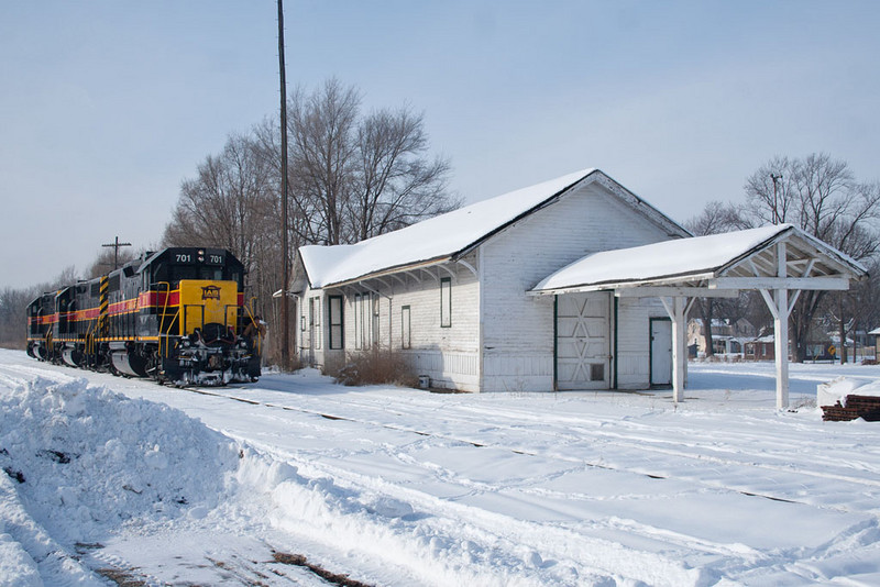 Switching Bureau, IL via the Chicago-Peoria leg of the wye.