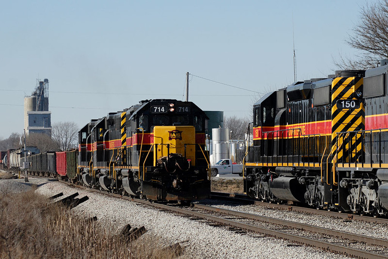 CBBI-08 meets RIIC-09 @ Walcott, IA.