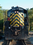 413 head on roster shot, this unit looks so mean from this angle, Blue Island, IL 08/06/04