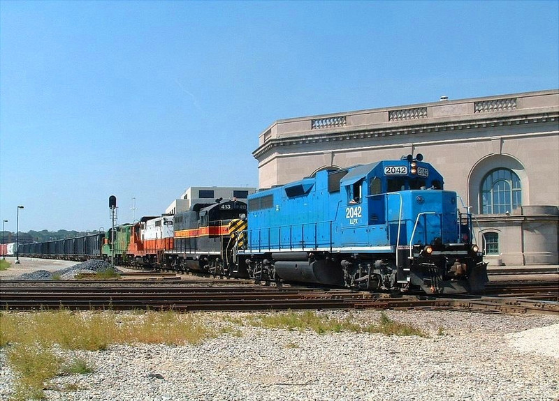 LLPX 2042 leads a colorful CBBI-10 across the diamonds at Joliet,IL 09/12/04