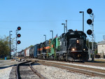 IAIS 485 leads 303, 601, and 401 past the crossovers at Mokena, IL 10/02/04