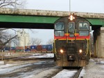 Iowa 250 pulls down to clear the UP's yard switches so the conductor can line everything normal and walk back to the front.