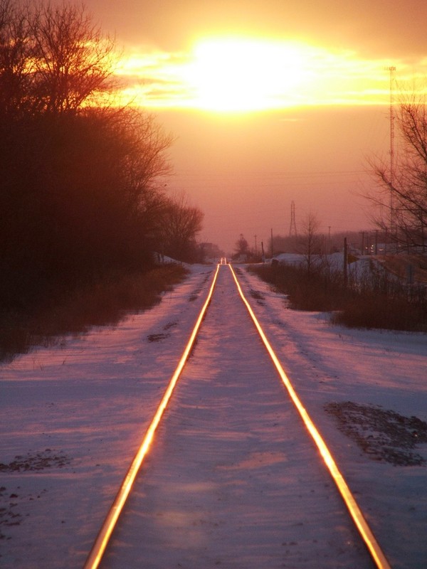 Sunrise at Annawan, IL, M.P. 142