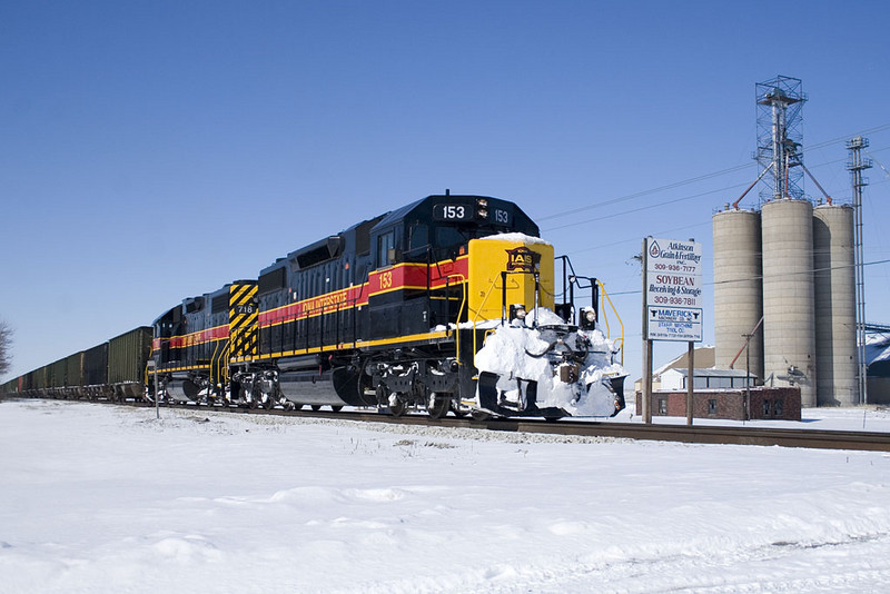 Crew change @ Atkinson, IL.