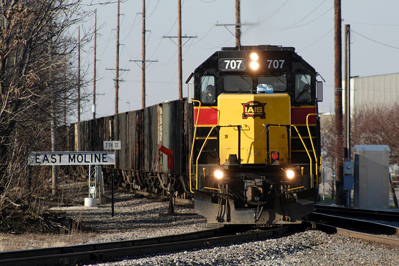 IAIS 707 with CRPE-27 @ 7th St; East Moline, IL.