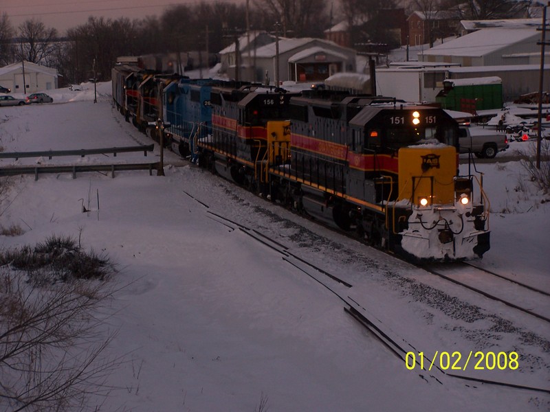 IAIS 151 heads east on BNSF's Barstow Sub through Orion, IL.  Keith Weaver #1.