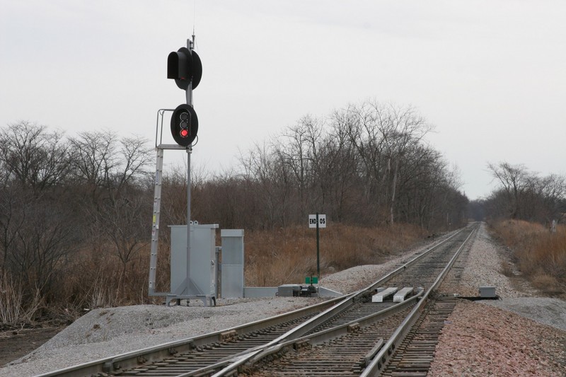 One of IAIS's latest additions is this remote control switch at East Yocum.  Normally it just sits there red, as here.