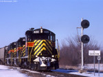 IAIS 400 East with CRPE-11 at Barstow on 11-Feb-2004.