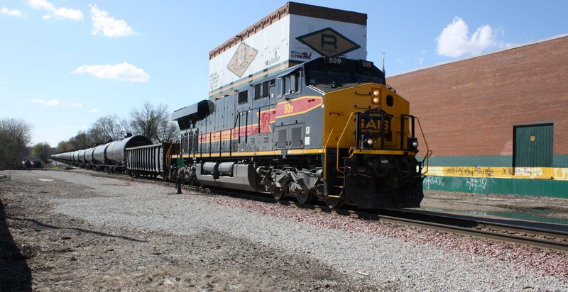 EB Ethanol Train coming down the hill into Missouri Div Jct on 4-2-10