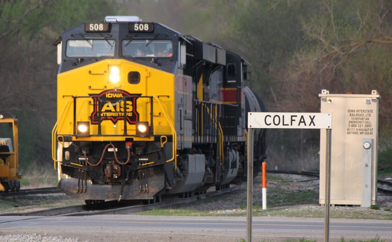 On April 13, 2010 IAIS BICB rolls thru Colfax IA