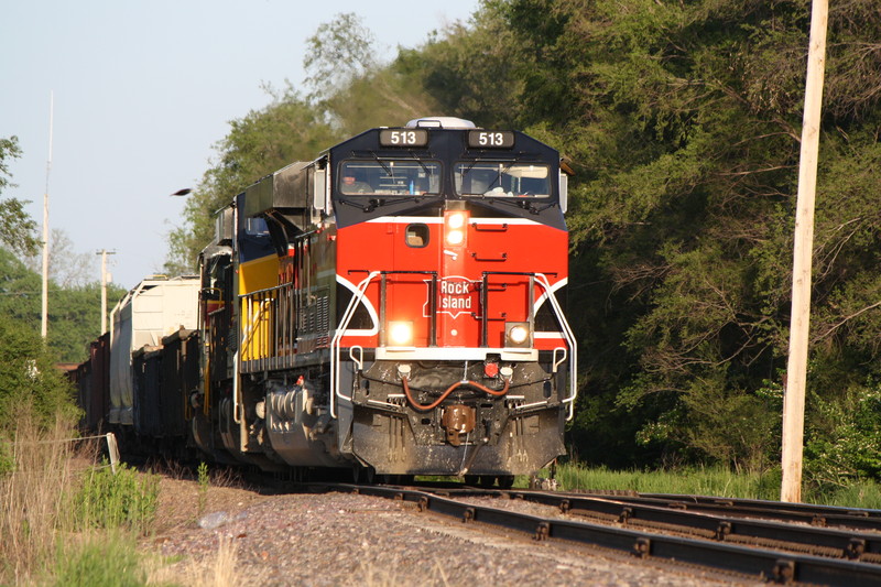 After coming down the hill, BICB will enter Short Line yard and will creep thru Des Moines. 5-18-10