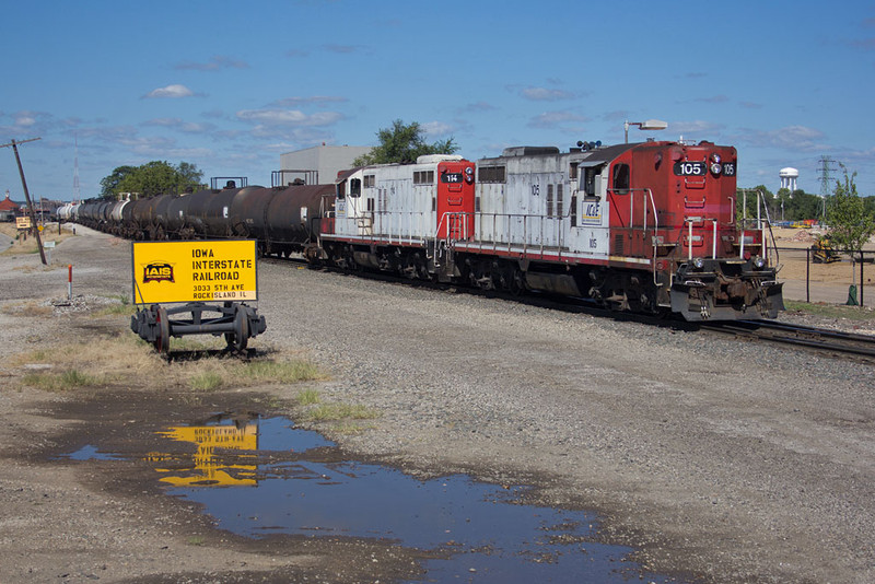 CP's B73-17 @ 44th St; Rock Island, IL.