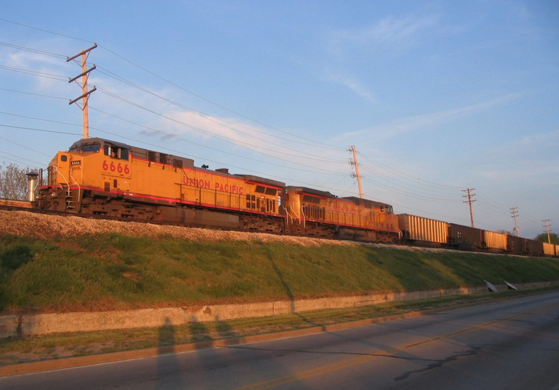 UP 6666 West, CPWNA-04, waits for a new crew on the Rock Island Arsenal on 5/5/05.
