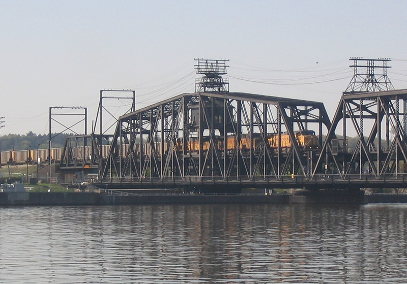 UP 6863 West, CPWNA-02, crosses the Mississippi River in Davenport, IA on 5/5/05.