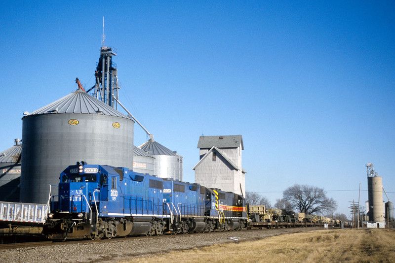 LLPX 2033 with PERI-22 @ Mineral, IL.  January 22, 2004.