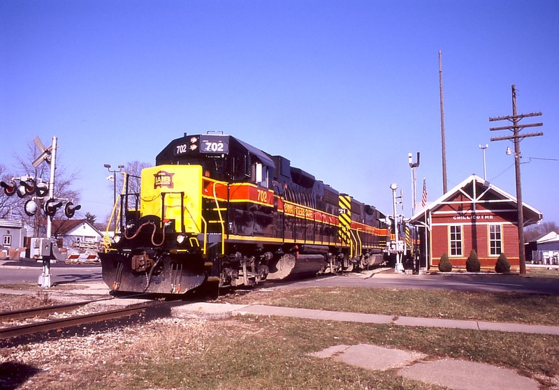 IAIS 702 with BUSW-15 @ Chillicothe, IL.  January 14, 2005.