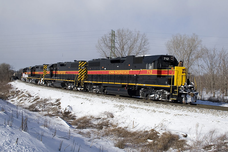 IAIS 712 leads CBBI-17 @ Rock Island, IL.  February 18, 2008.