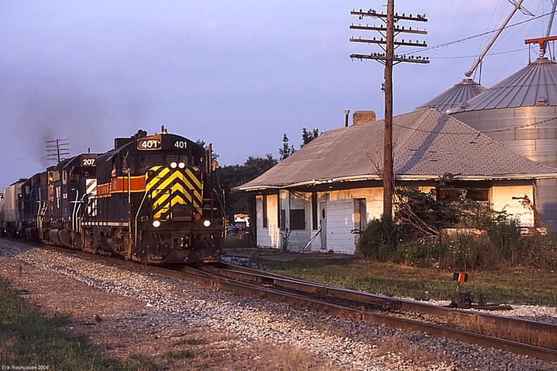 IAIS 401, IMRL 207 & IMRL 222 on a westbound IC&E haulage train @ Seneca, IL.  August 3, 2002.