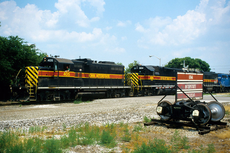 IAIS 405 West @ 44th St; Rock Island, IL.  July 2, 2003.