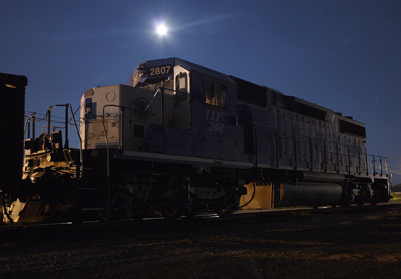 LLPX 2807 @ IC&E's Nahant Yard; Davenport, IA.  September 5, 2006.