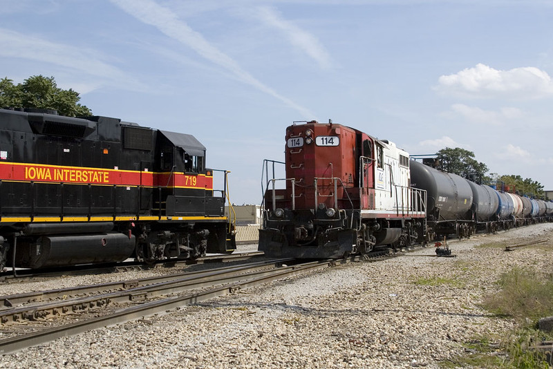 ICE 114 meets IAIS 719 @ Rock Island, IL.  September 15, 2009.