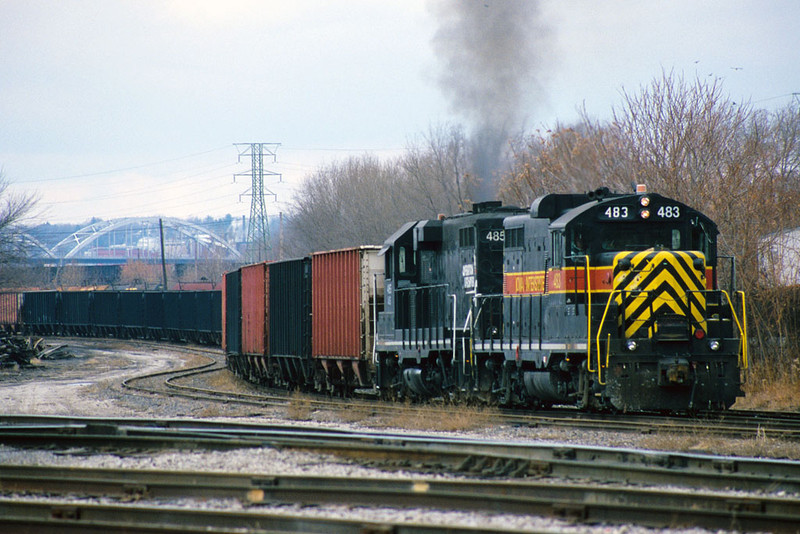 IAIS 483 with CRPE-19 @ Rock Island, IL.  December 19, 2002.