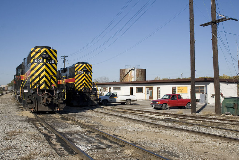 IAIS 628/468 & IAIS 705 @ Rock Island, IL.  October 28, 2007.