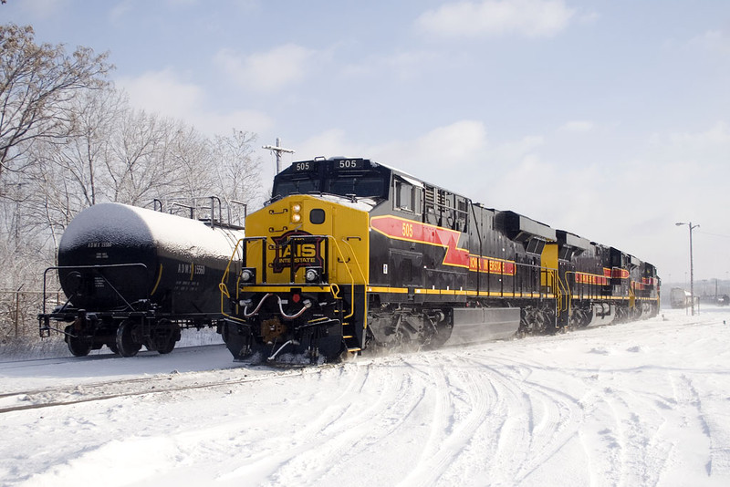 IAIS 505 with BICB-23 @ Rock Island, IL.  December 24, 2008.