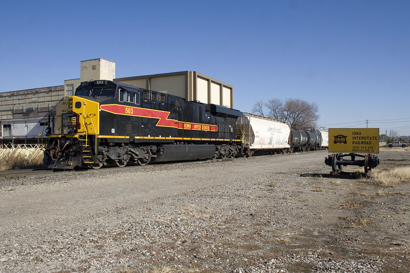 CBBI-02's DPU @ 44th St; Rock Island, IL.  November 3, 2010.