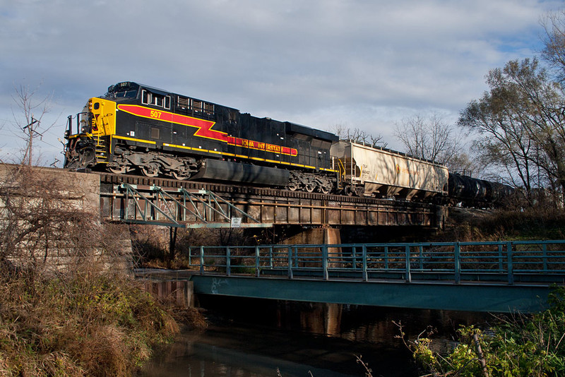 An extra westbound crosses Duck Creek in Davenport, IA.  November 9, 2011.