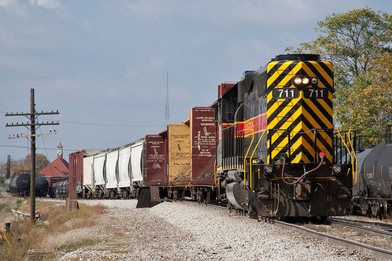 An extra Silvis Switcher puts the Milan Job away in Rock Island, IL.  October 13, 2011.