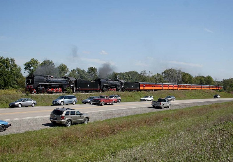 Westbound arriving at Yocum Connection (Homestead), IA.