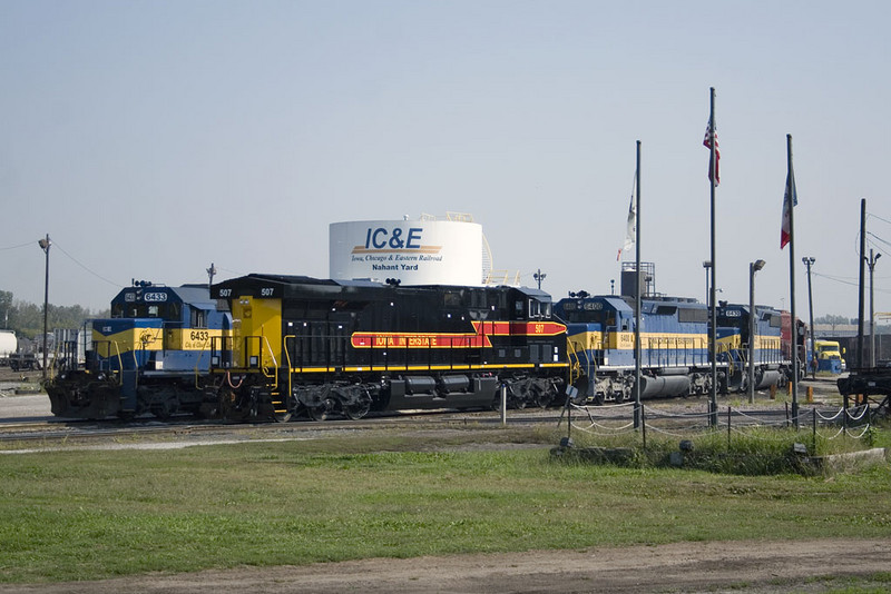 IC&E's MKCSP cut off the train and brought IAIS 507 into the roundhouse area to be turned.  When delivered to the IAIS, the 507 and 509 will be back-to-back.  Nahant Yard; Davenport, IA.  26-Sept-2008.