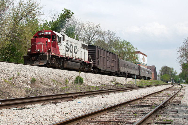 After a 20 minute stop at Missouri Divison Junction, the Geo Train resumes it's westward journey.