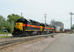 BICB entering IC&E's West Davenport, IA yard.  16-Jun-2006.