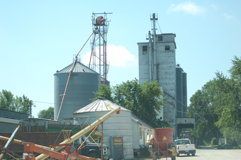 Geneser Feed and Grain - Grimes, IA