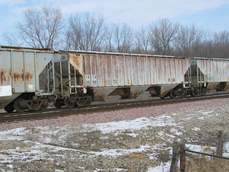 IAIS 25091 on the WB at N. Star, Feb. 5, 2013.